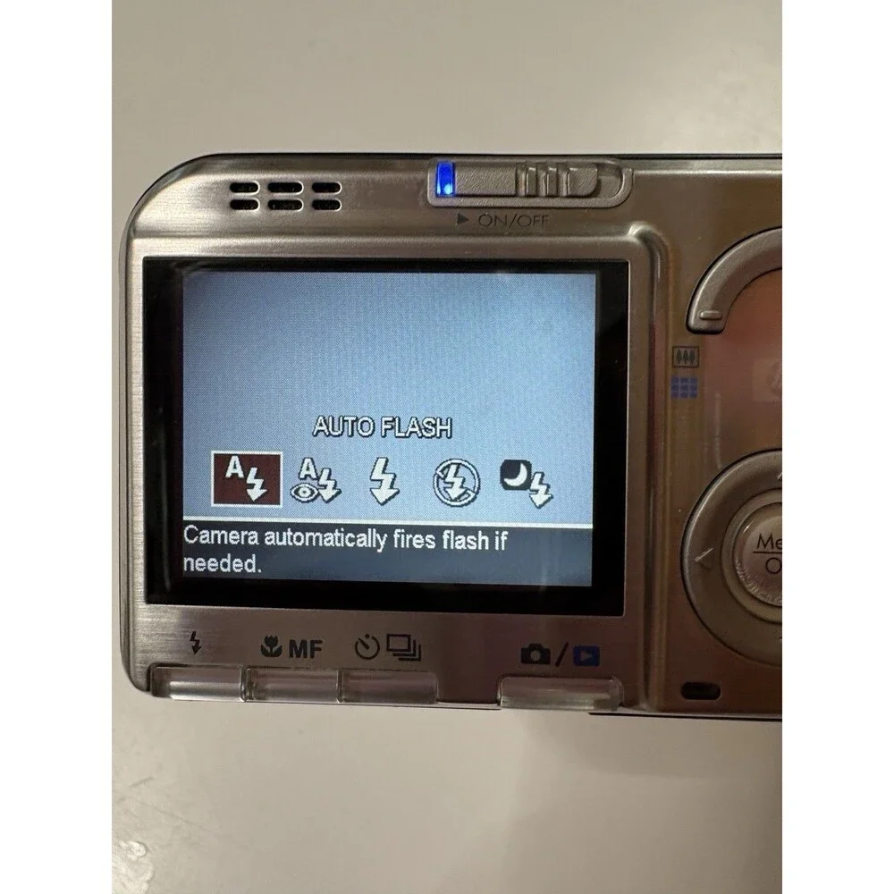 Vtg HP Photosmart R817 5.1MP Digital Camera 5x Optical Zoom Battery Case SD Card